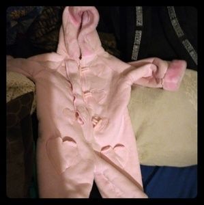 A baby tram suit to keep baby girl warm